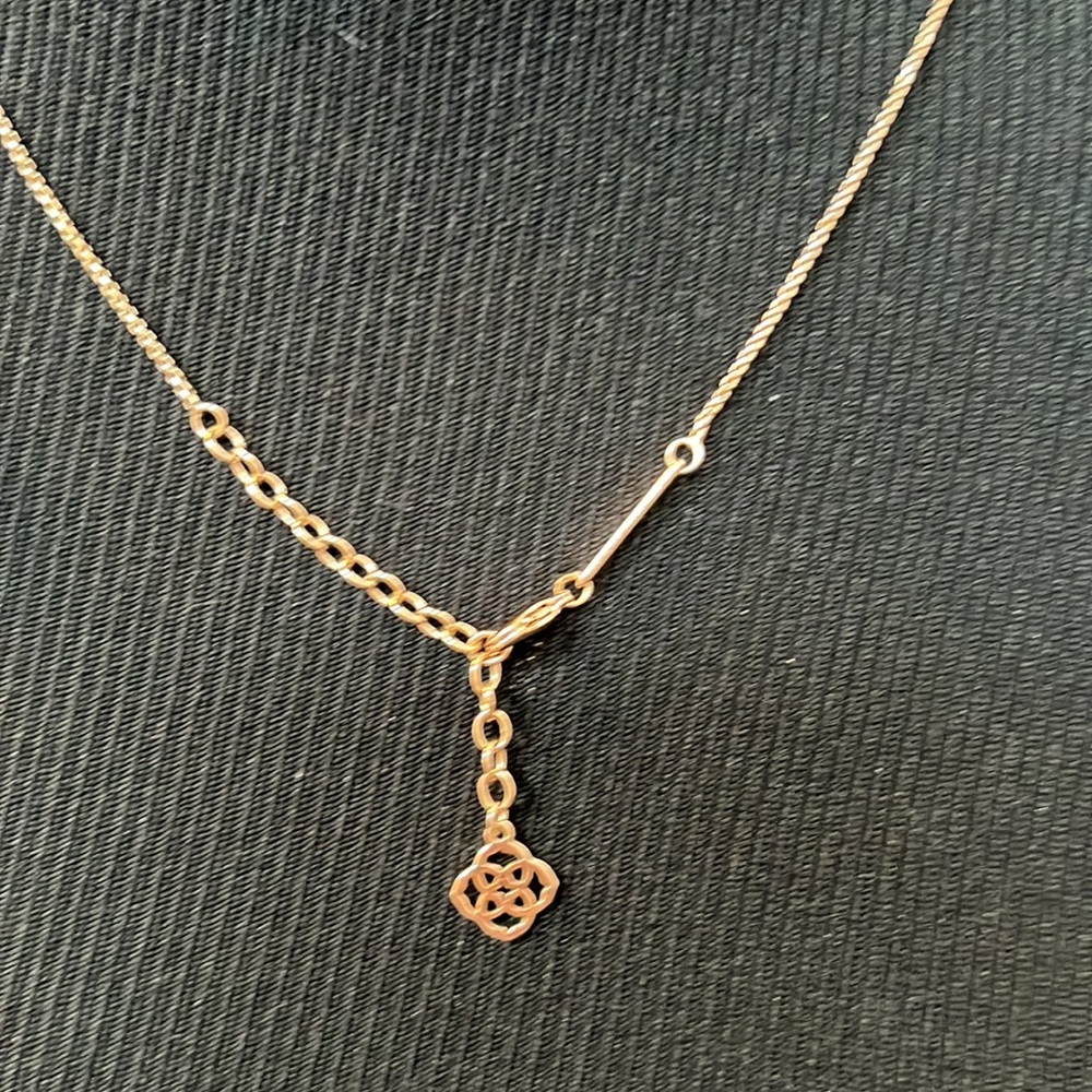 Kendra Scott Rose gold necklace - Picture 2 of 3
